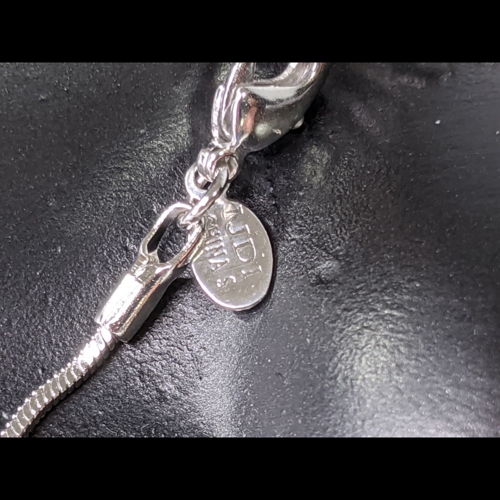 👯♀️Host Pick⚡️IJDI necklace with U shape pendant - Picture 6 of 7